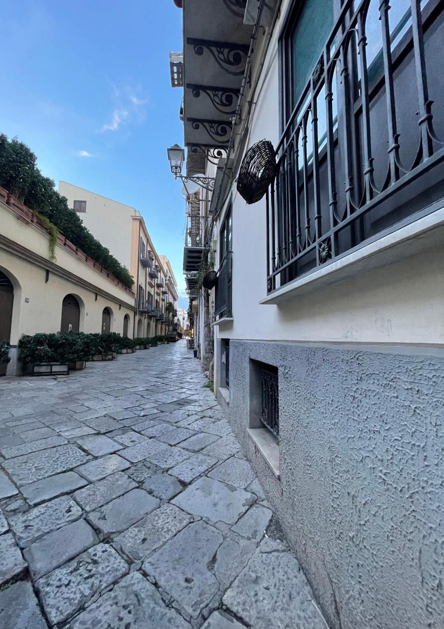 Hola House Alla Kalsa Palermo Exterior foto
